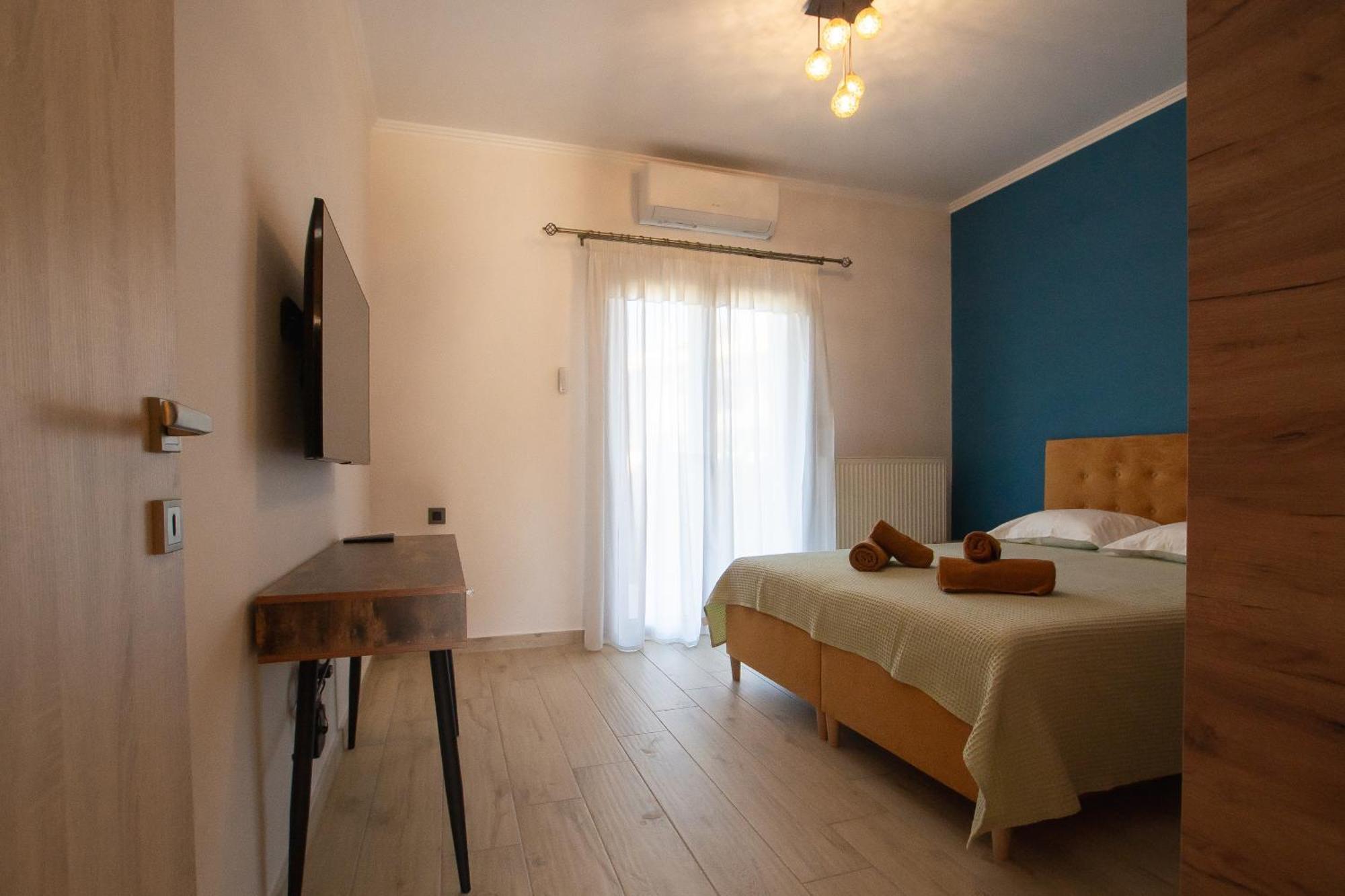 Elegance Suites Plataria Exterior photo
