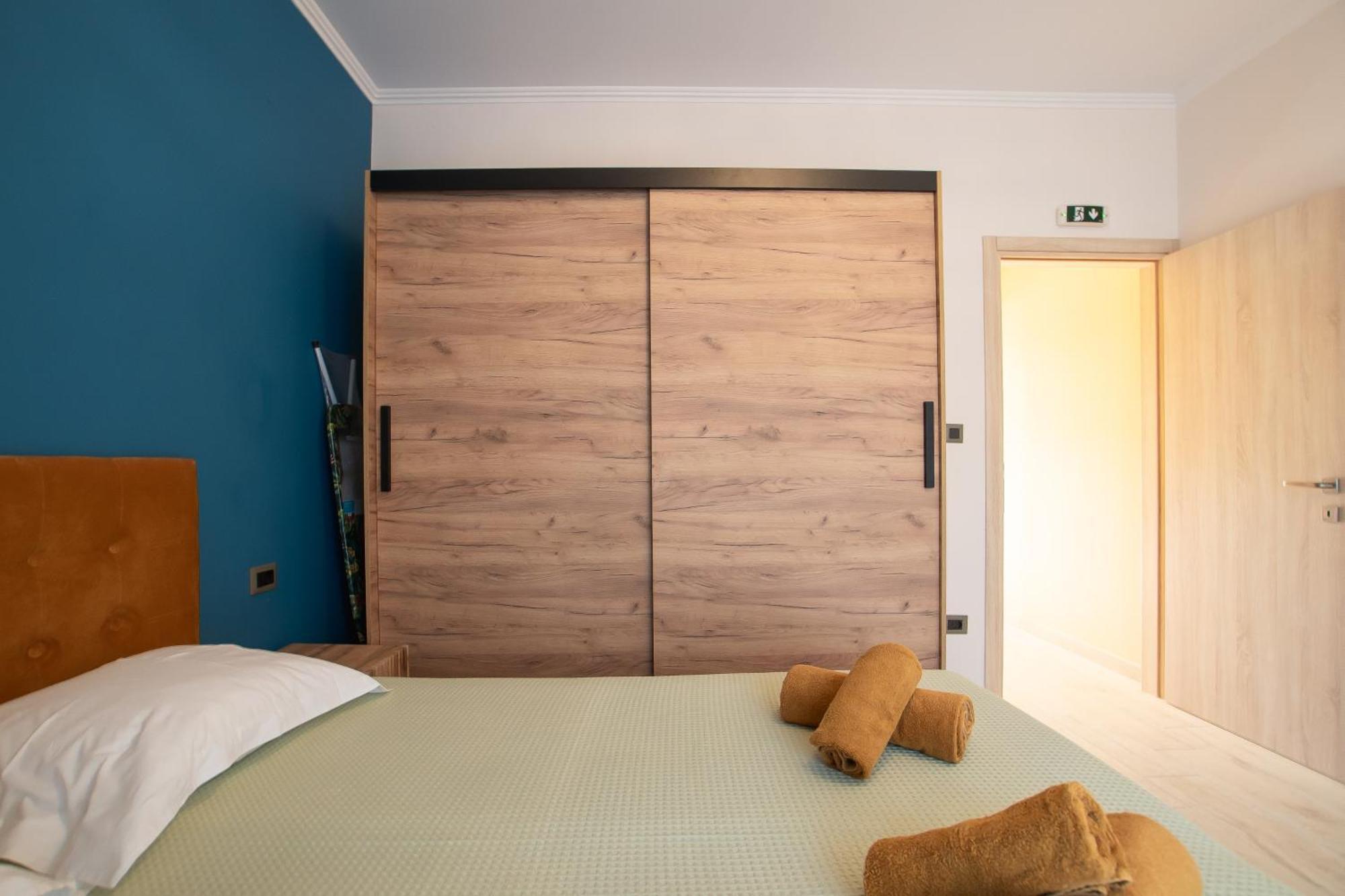 Elegance Suites Plataria Exterior photo