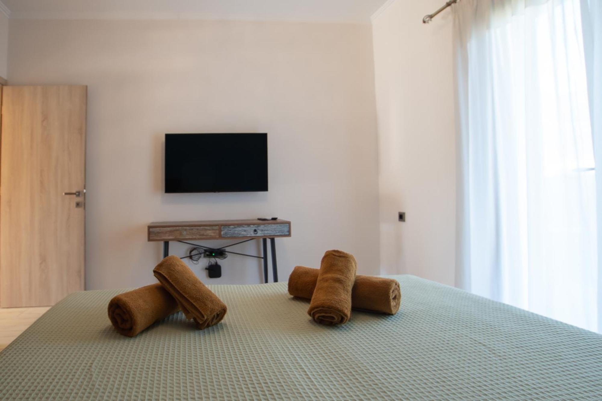 Elegance Suites Plataria Exterior photo