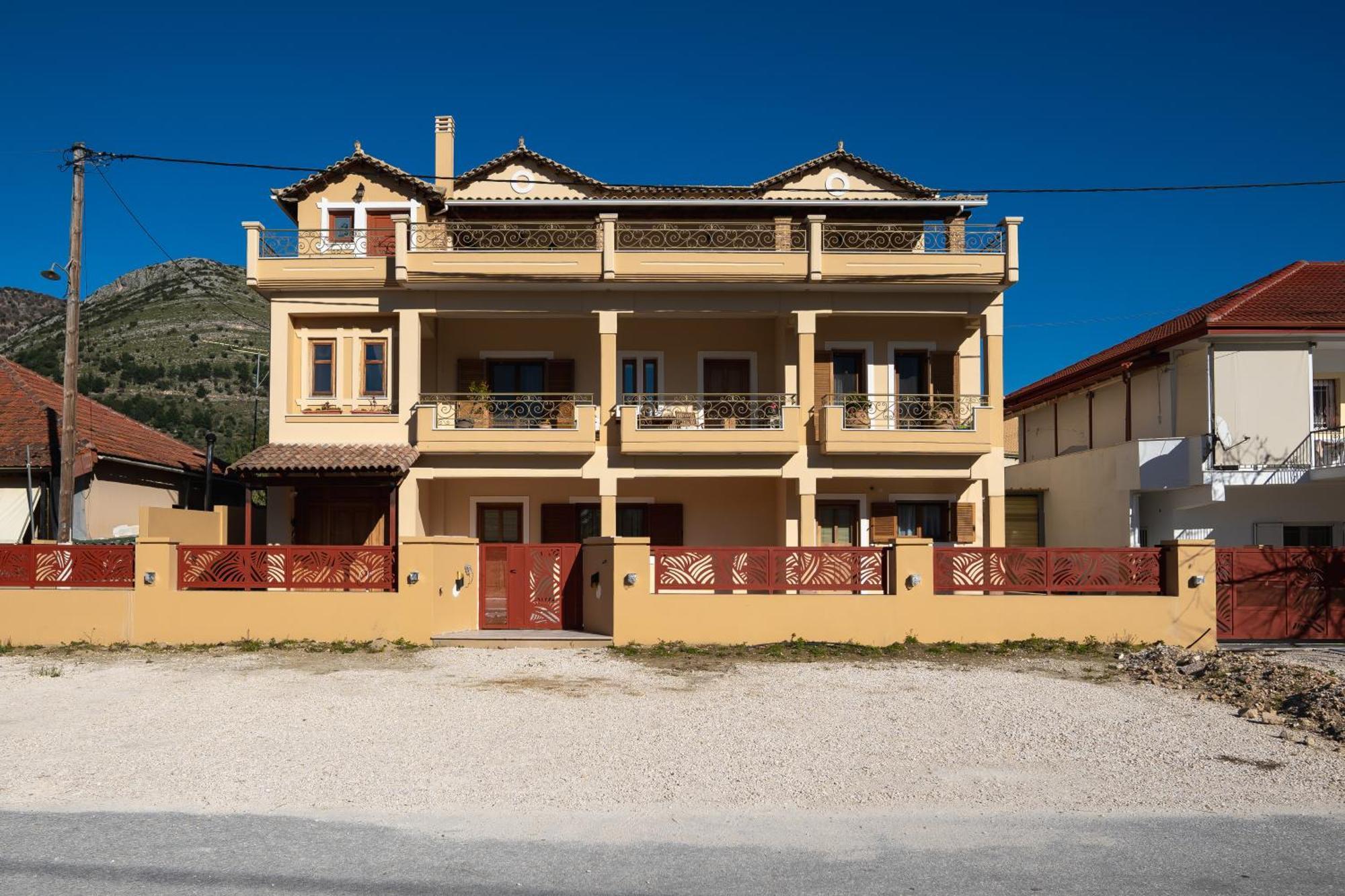 Elegance Suites Plataria Exterior photo